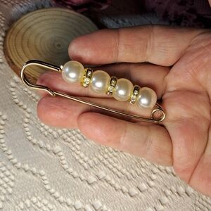 Faux Pearl & Crystal Goldtone Safety Pin Brooch